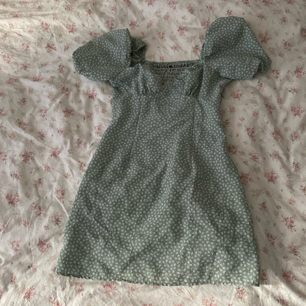 puff sleeve green floral ditsy dress
